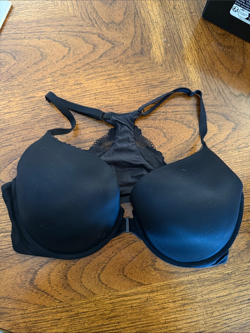 Black Racerback T-Shirt Bra - Smooth Lightly Padded Front close